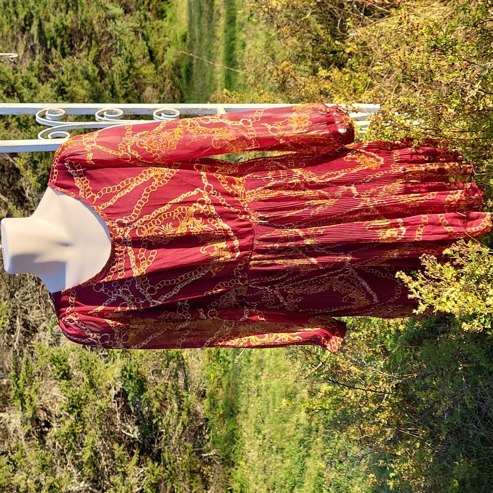 "Pretty + Pleated" SUZY SHIER Brick Red and Gold Chain Print Dress